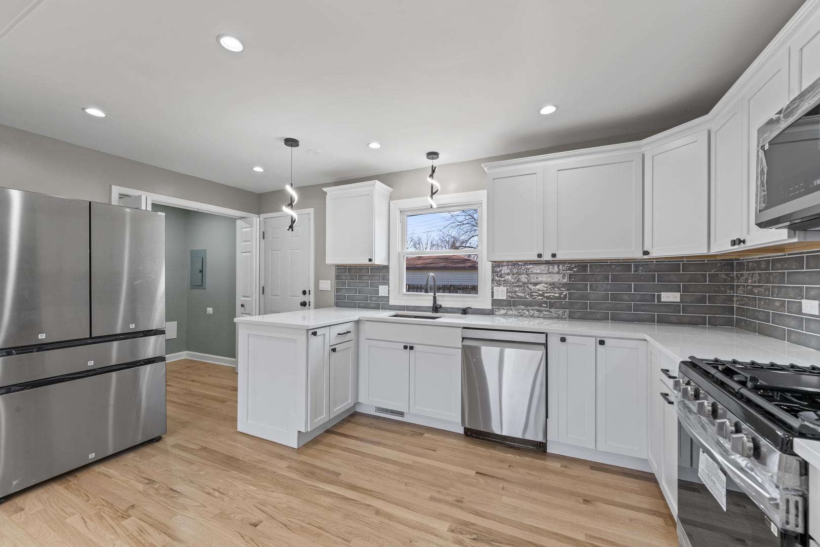 16155 Kedzie Parkway, Markham, IL 60428