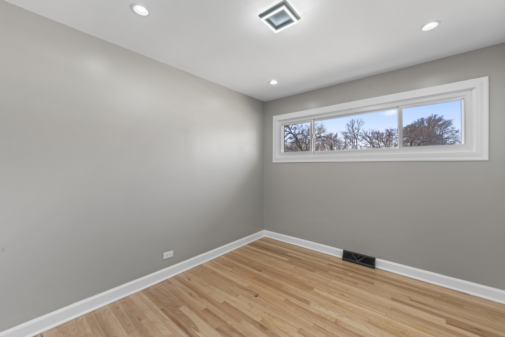 16155 Kedzie Parkway, Markham, IL 60428