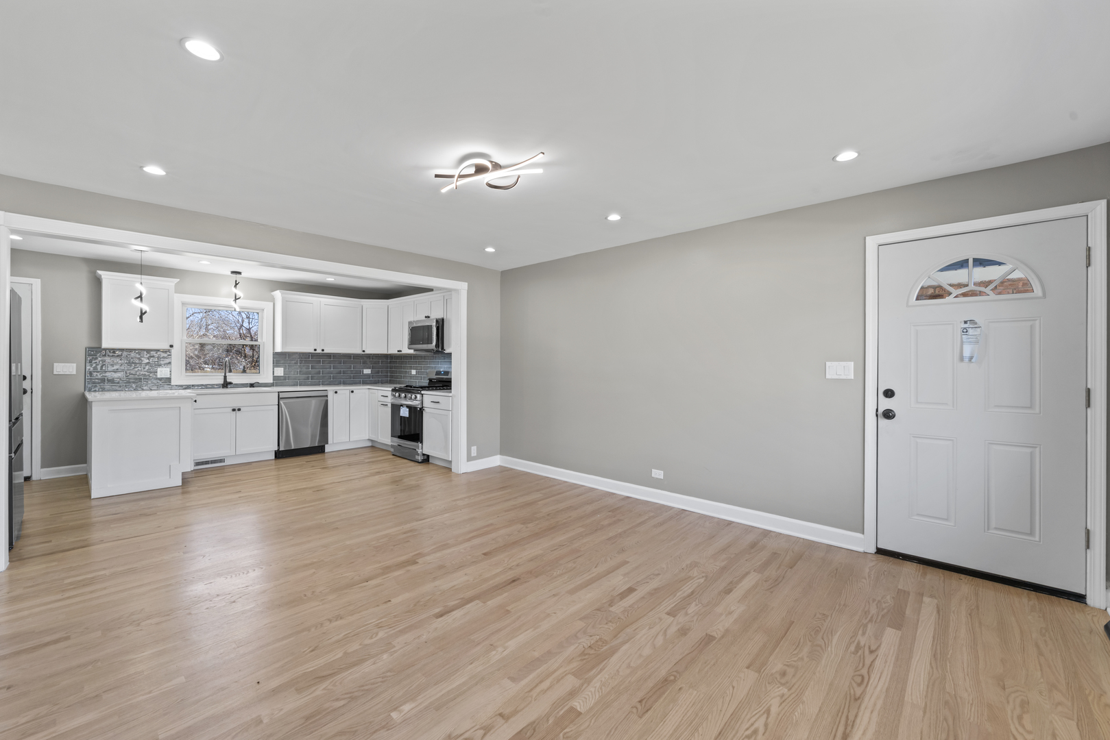 16155 Kedzie Parkway, Markham, IL 60428