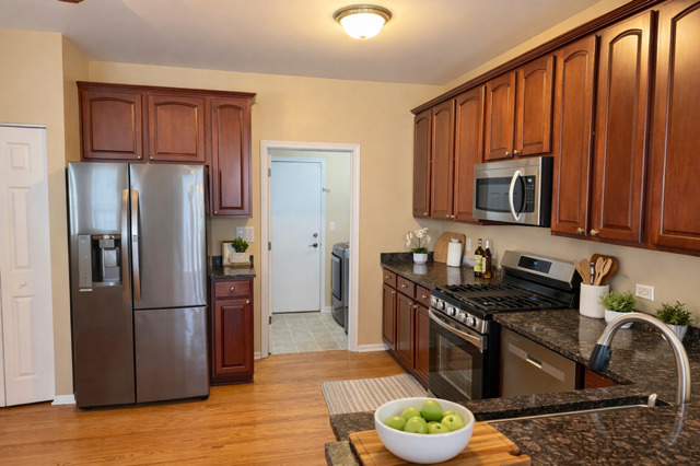 467 Vaughn Circle, Aurora, IL 60502