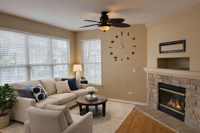 467 Vaughn Circle, Aurora, IL 60502