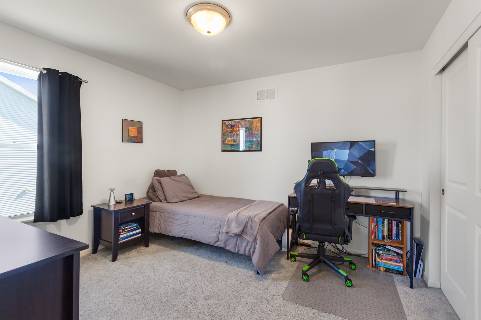 443 Zachary Drive, Hampshire, IL 60140