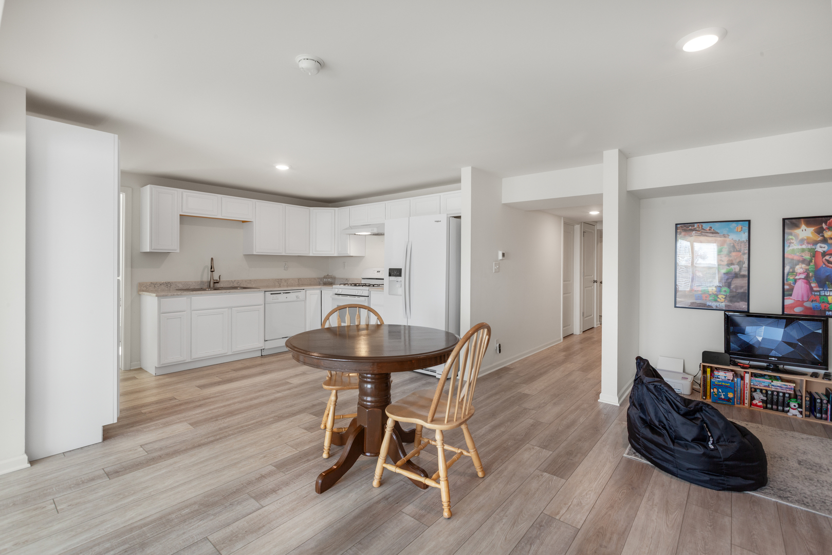 443 Zachary Drive, Hampshire, IL 60140