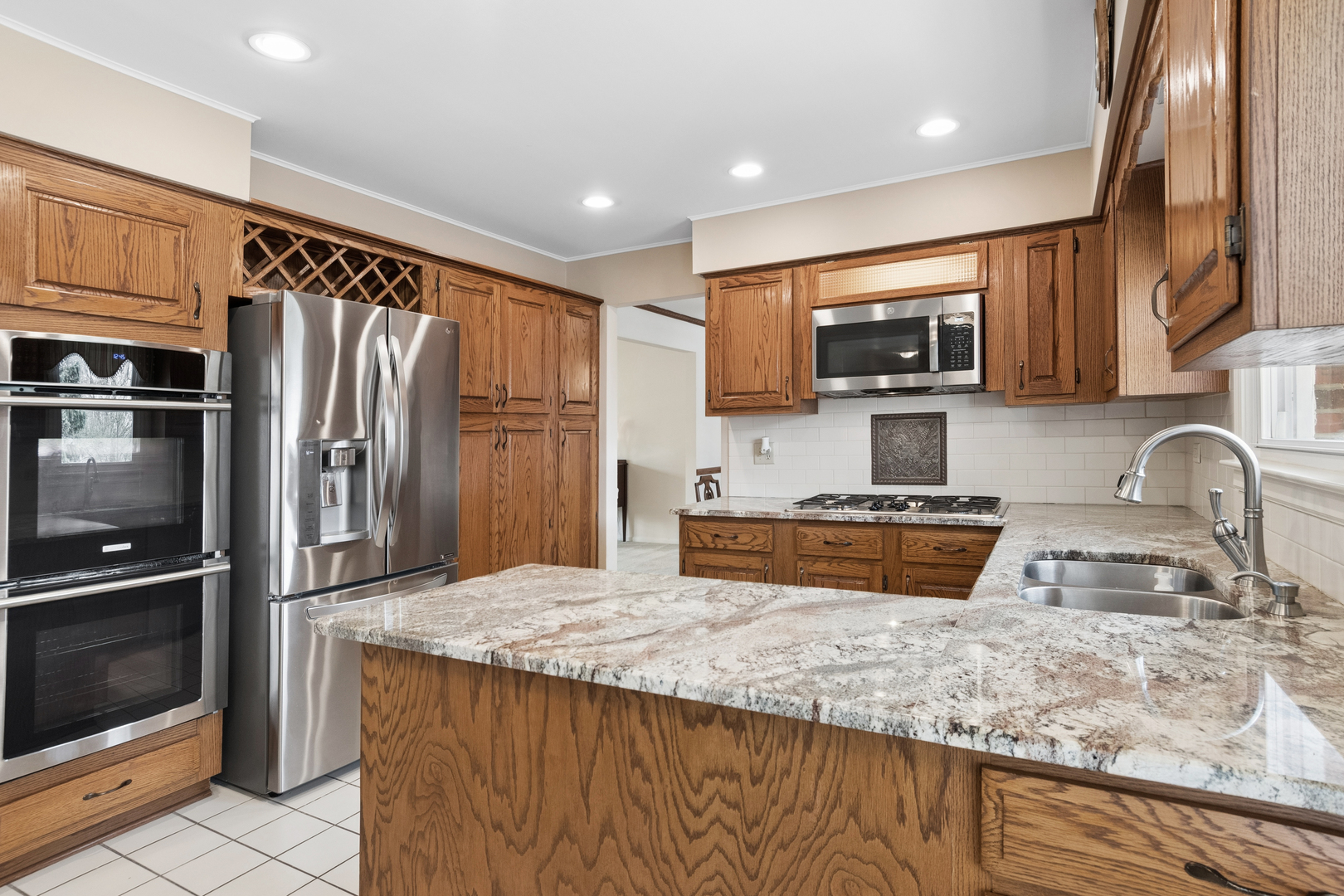 1549 Chippewa Drive, Naperville, IL 60563