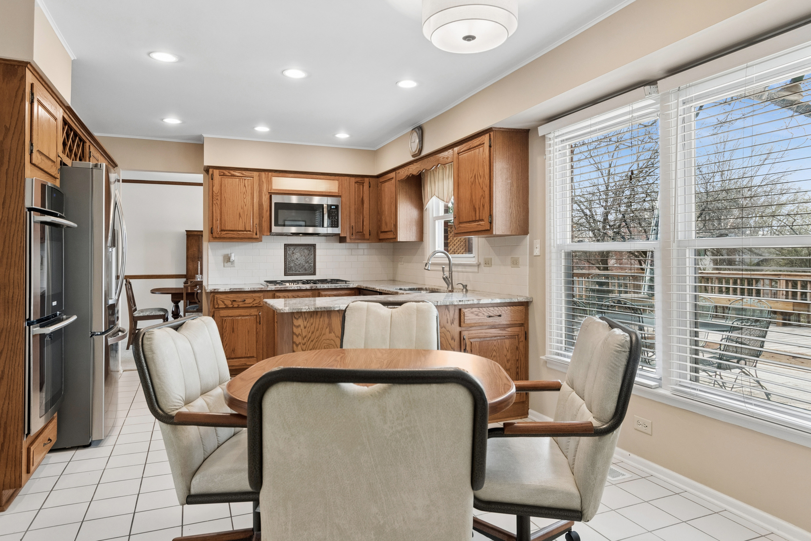 1549 Chippewa Drive, Naperville, IL 60563