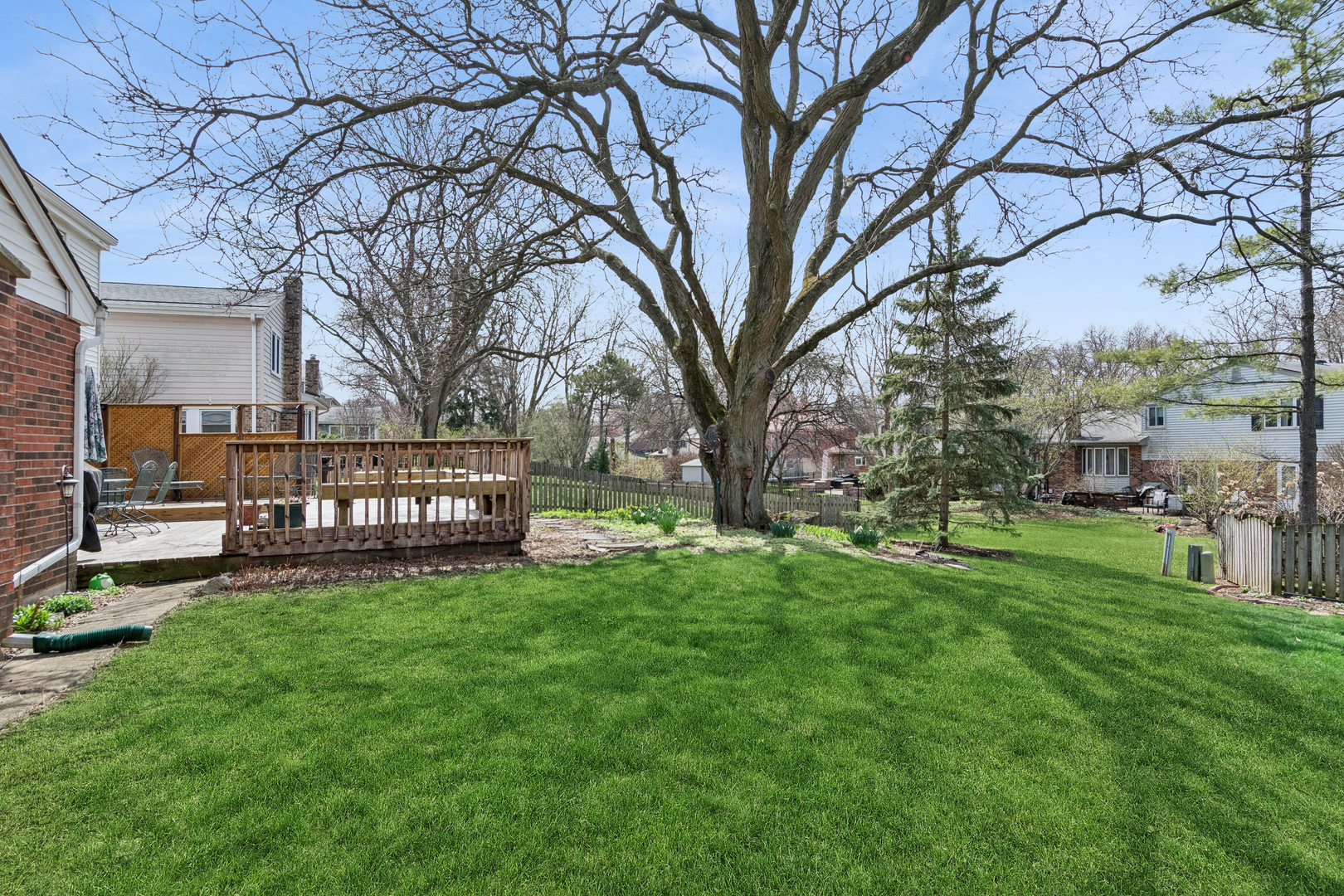 1549 Chippewa Drive, Naperville, IL 60563