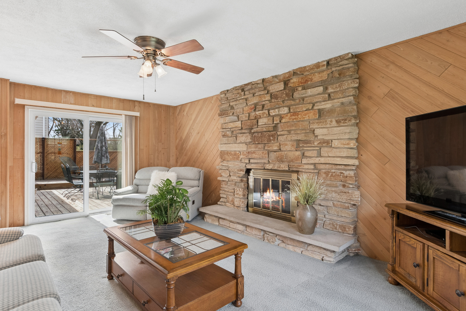 1549 Chippewa Drive, Naperville, IL 60563