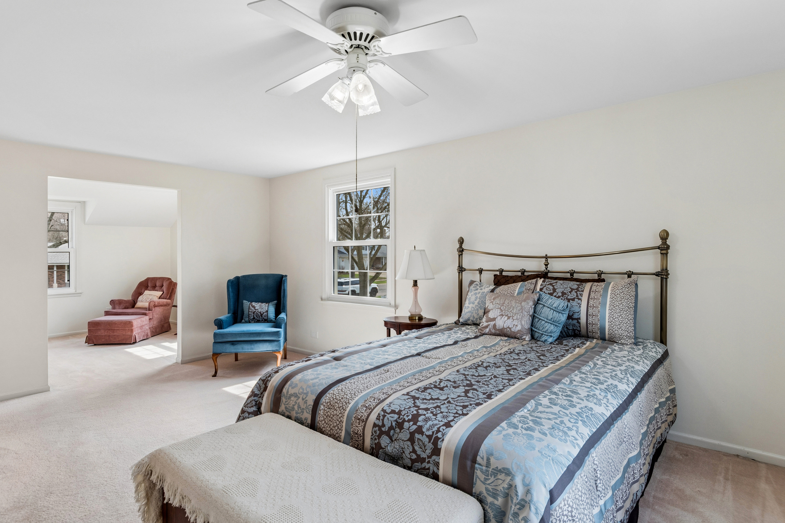 1549 Chippewa Drive, Naperville, IL 60563