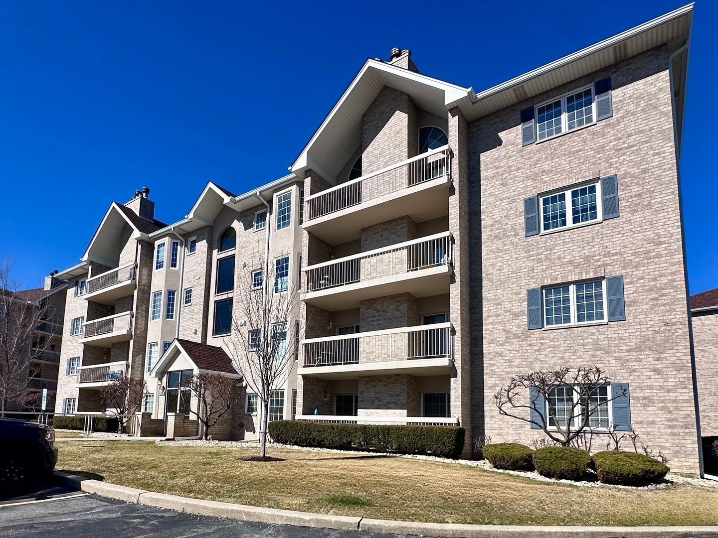 7755 Bristol Park Drive #4NE, Tinley Park, IL 60477