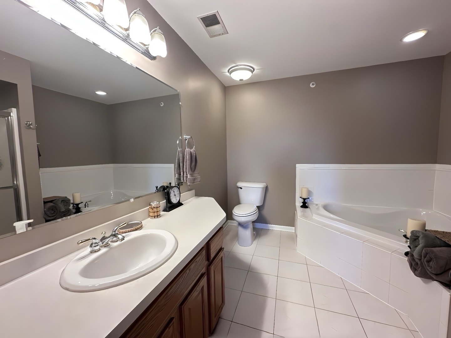 7755 Bristol Park Drive #4NE, Tinley Park, IL 60477