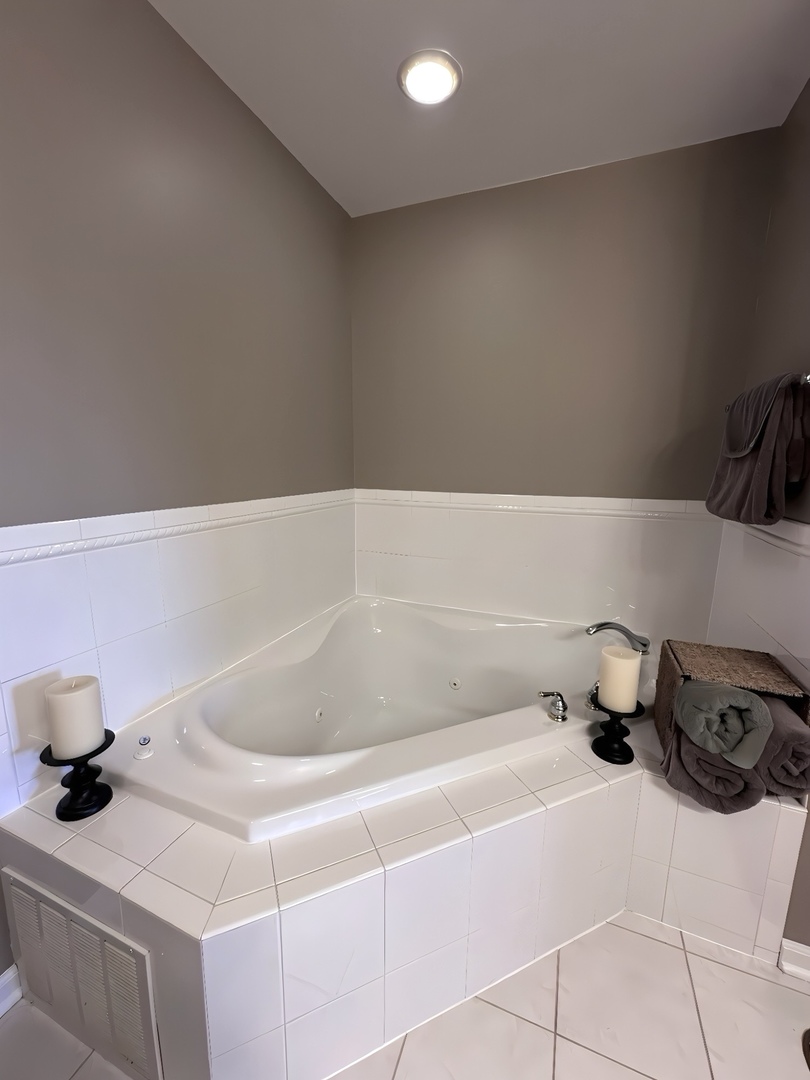 7755 Bristol Park Drive #4NE, Tinley Park, IL 60477