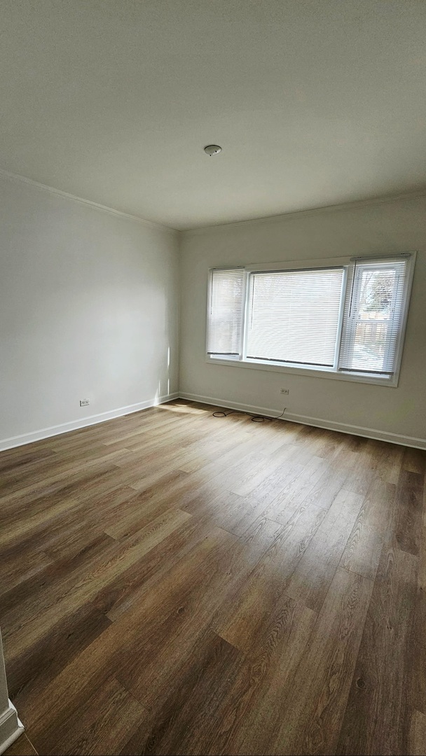 2704 N New England Avenue, Chicago, IL 60707