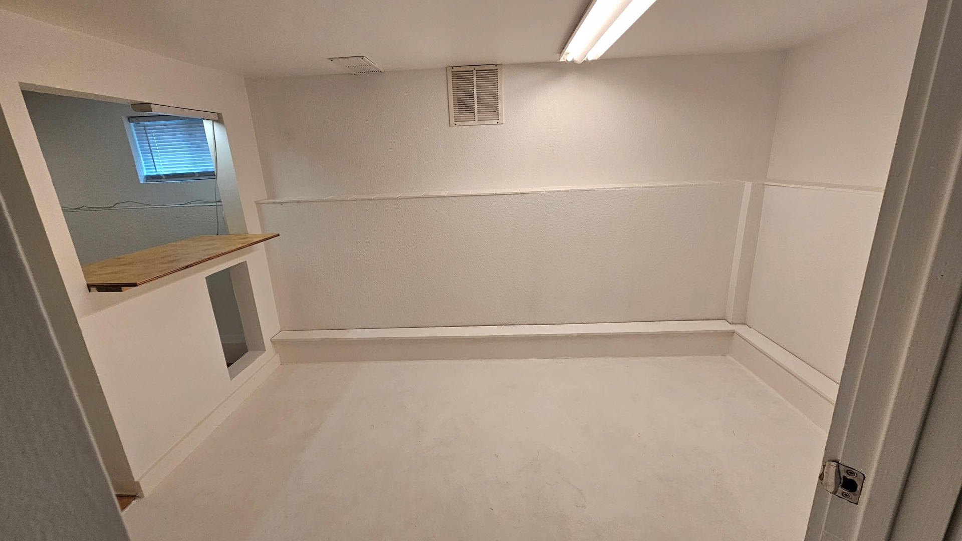 2704 N New England Avenue, Chicago, IL 60707