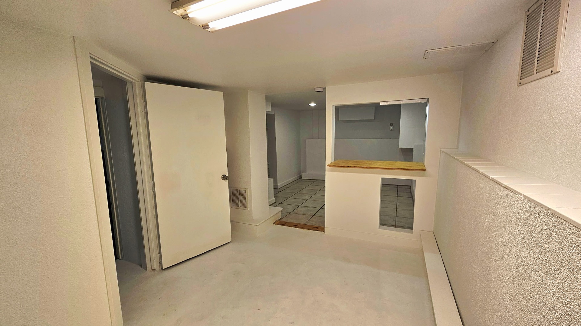 2704 N New England Avenue, Chicago, IL 60707