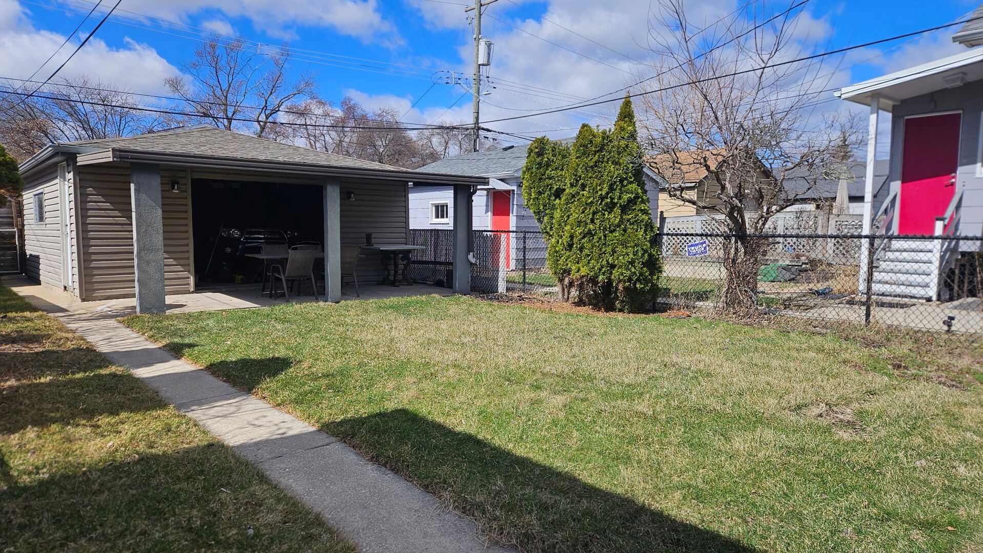 2704 N New England Avenue, Chicago, IL 60707