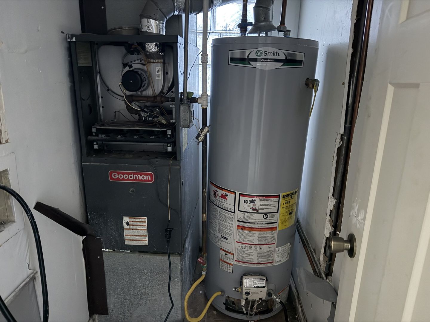 1044 W Marquette Road, Chicago, IL 60621