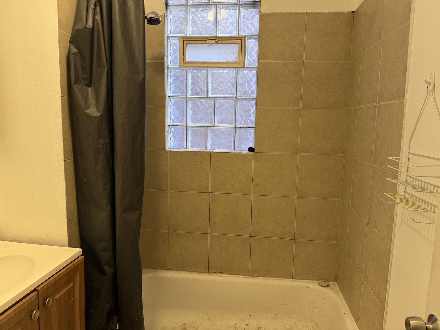 1044 W Marquette Road, Chicago, IL 60621