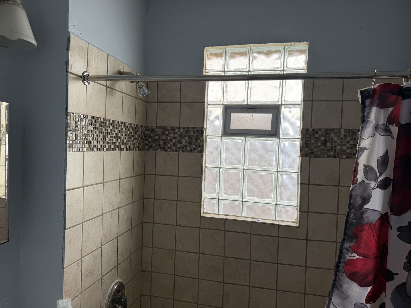 1044 W Marquette Road, Chicago, IL 60621