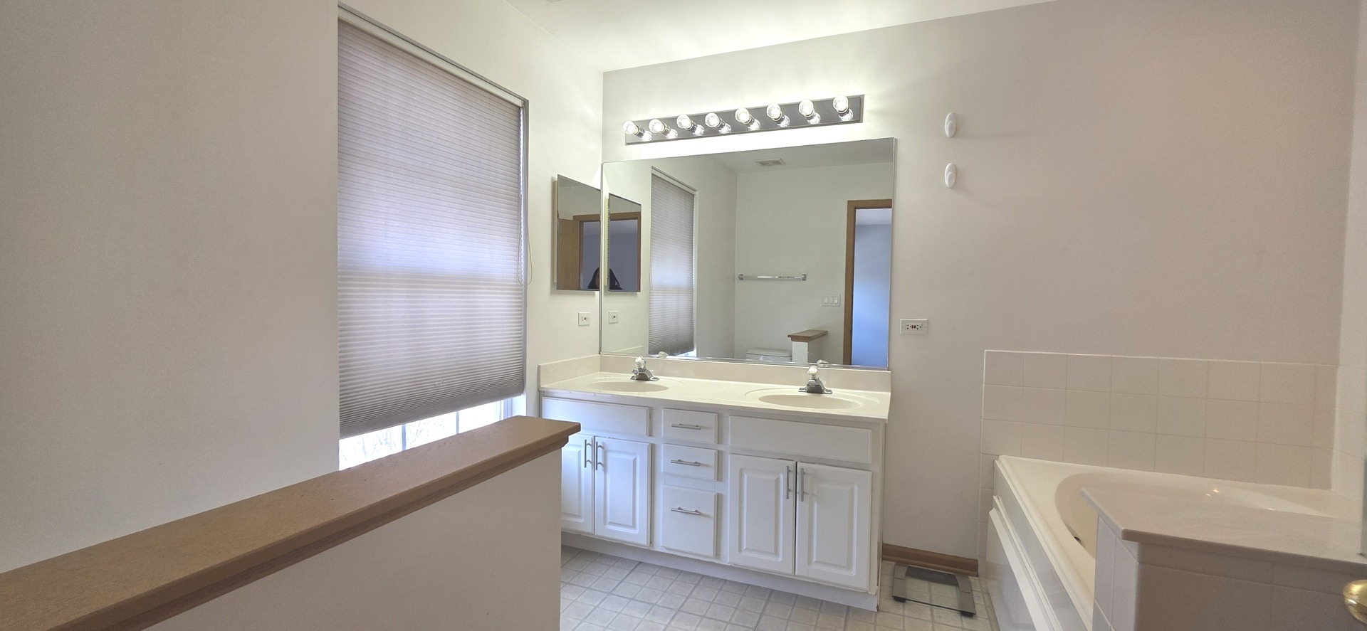 212 Willow Boulevard #212, Willow Springs, IL 60480