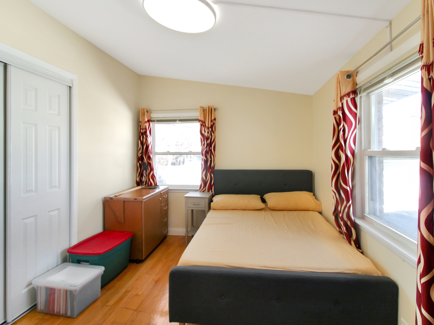 7806 W 80 Place, Bridgeview, IL 60455