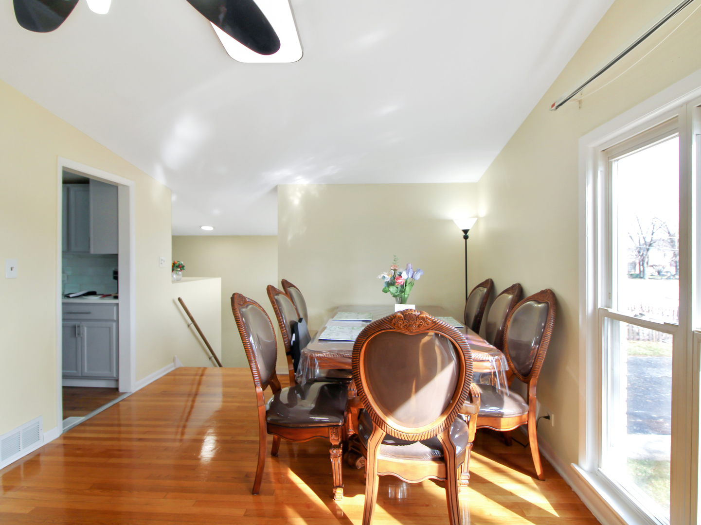 7806 W 80 Place, Bridgeview, IL 60455