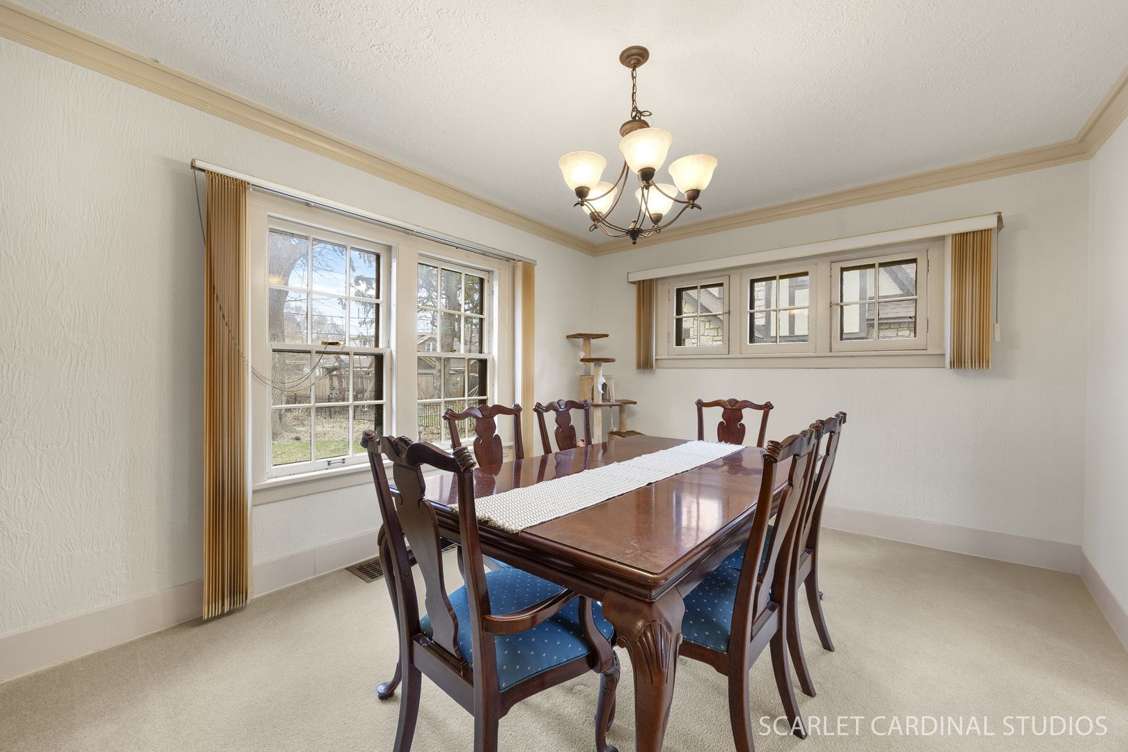 355 Lawndale Avenue, Aurora, IL 60506