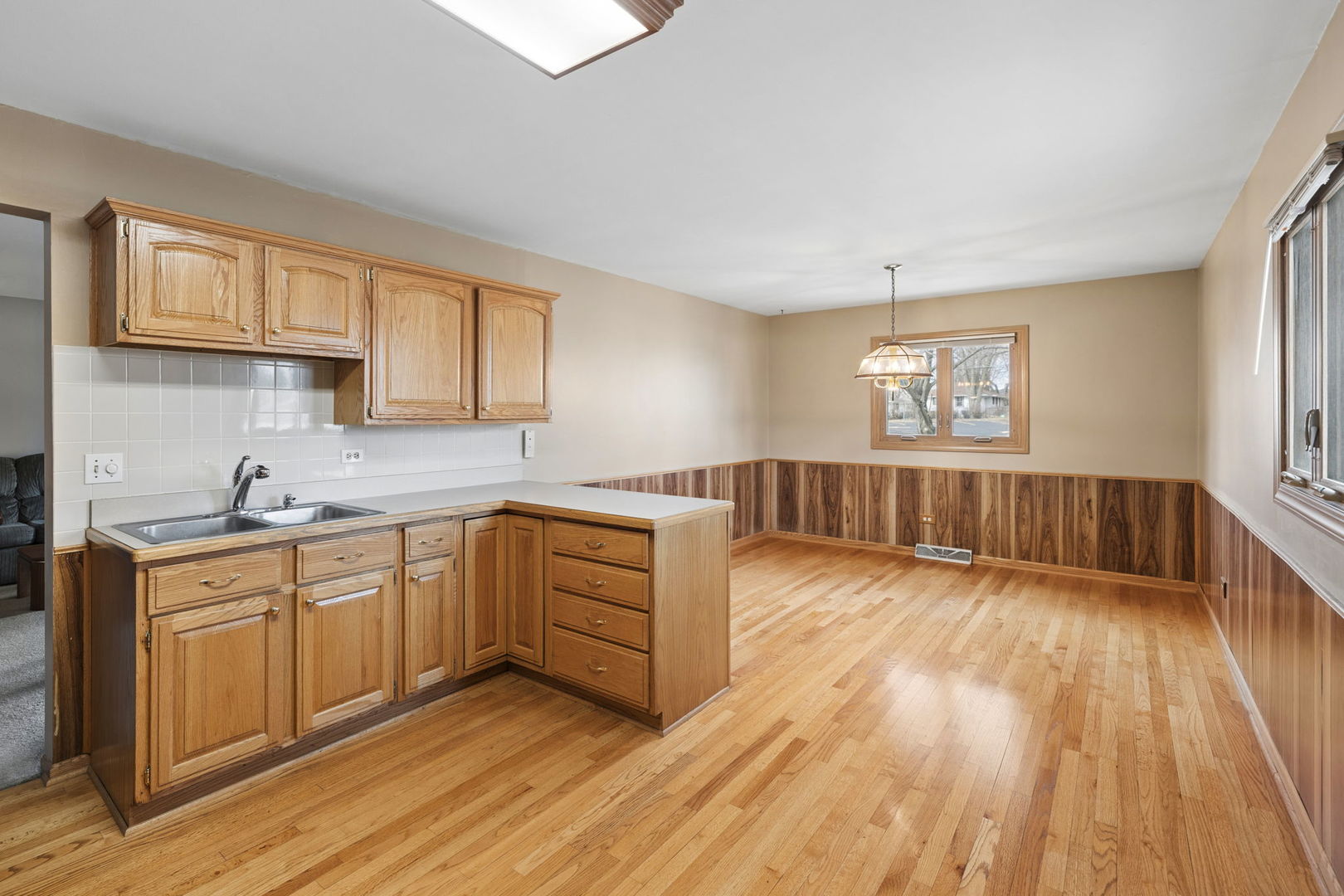 16 S Margaret Street, Joliet, IL 60436