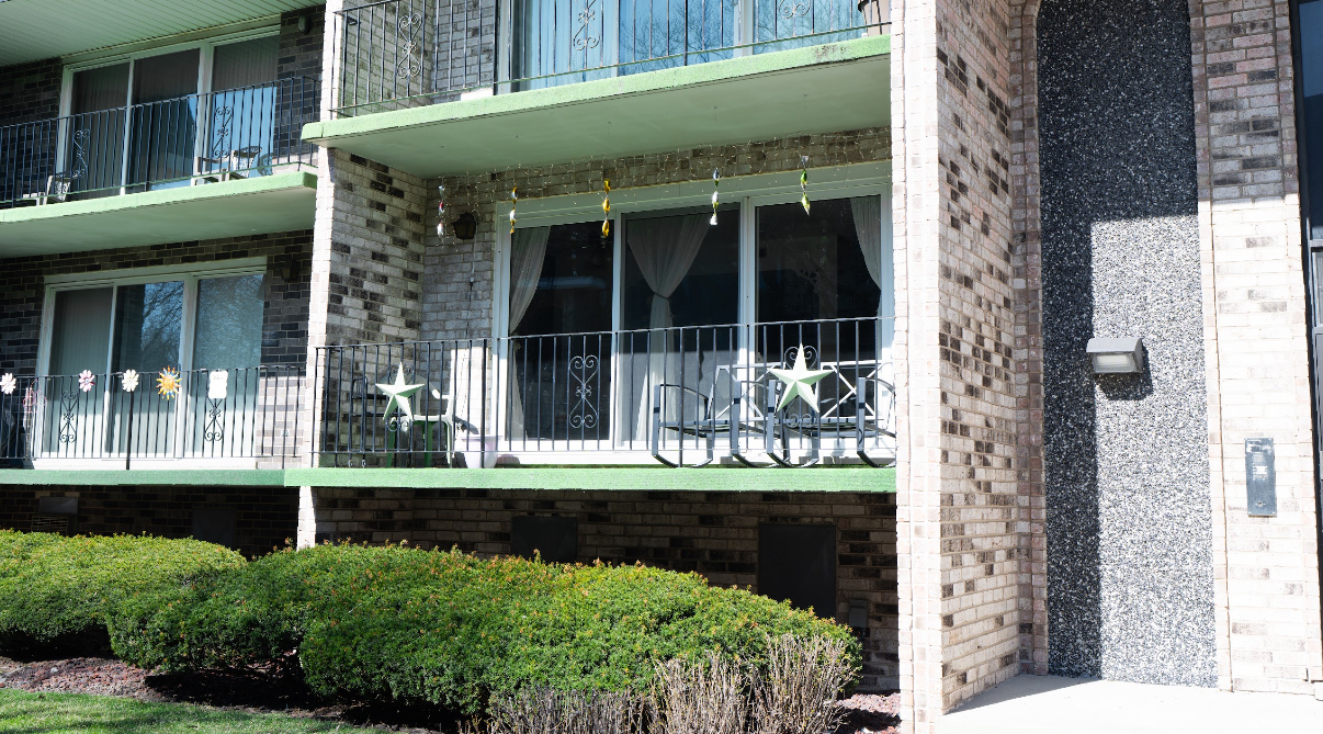 9140 S PULASKI Road #1W, Oak Lawn, IL 60453