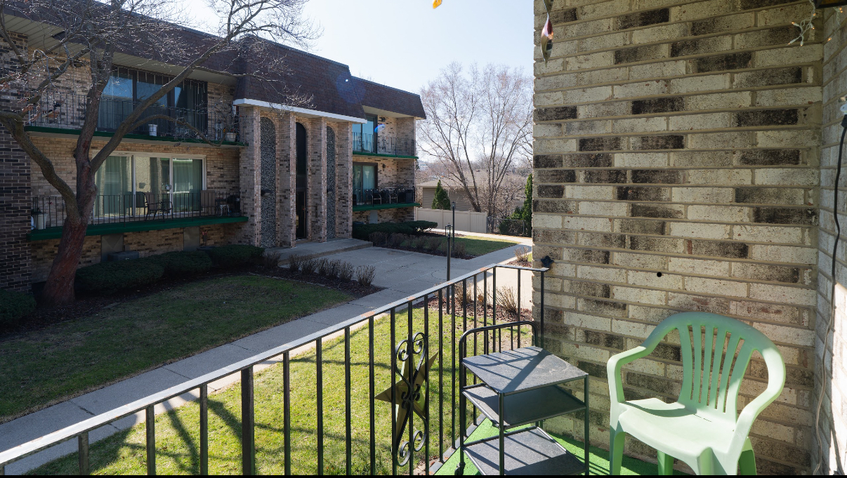 9140 S PULASKI Road #1W, Oak Lawn, IL 60453