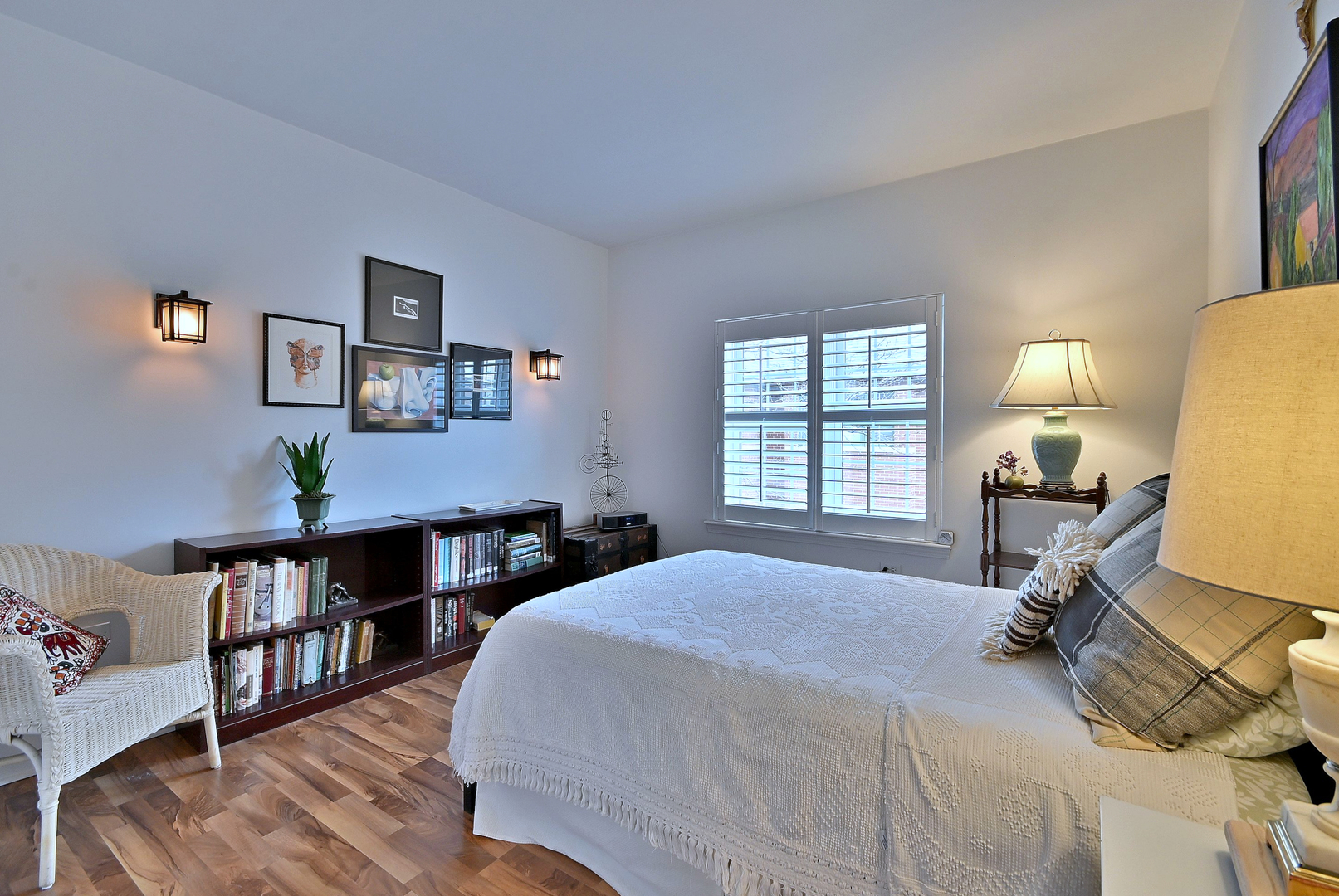 210 N Addison Avenue #301, Elmhurst, IL 60126