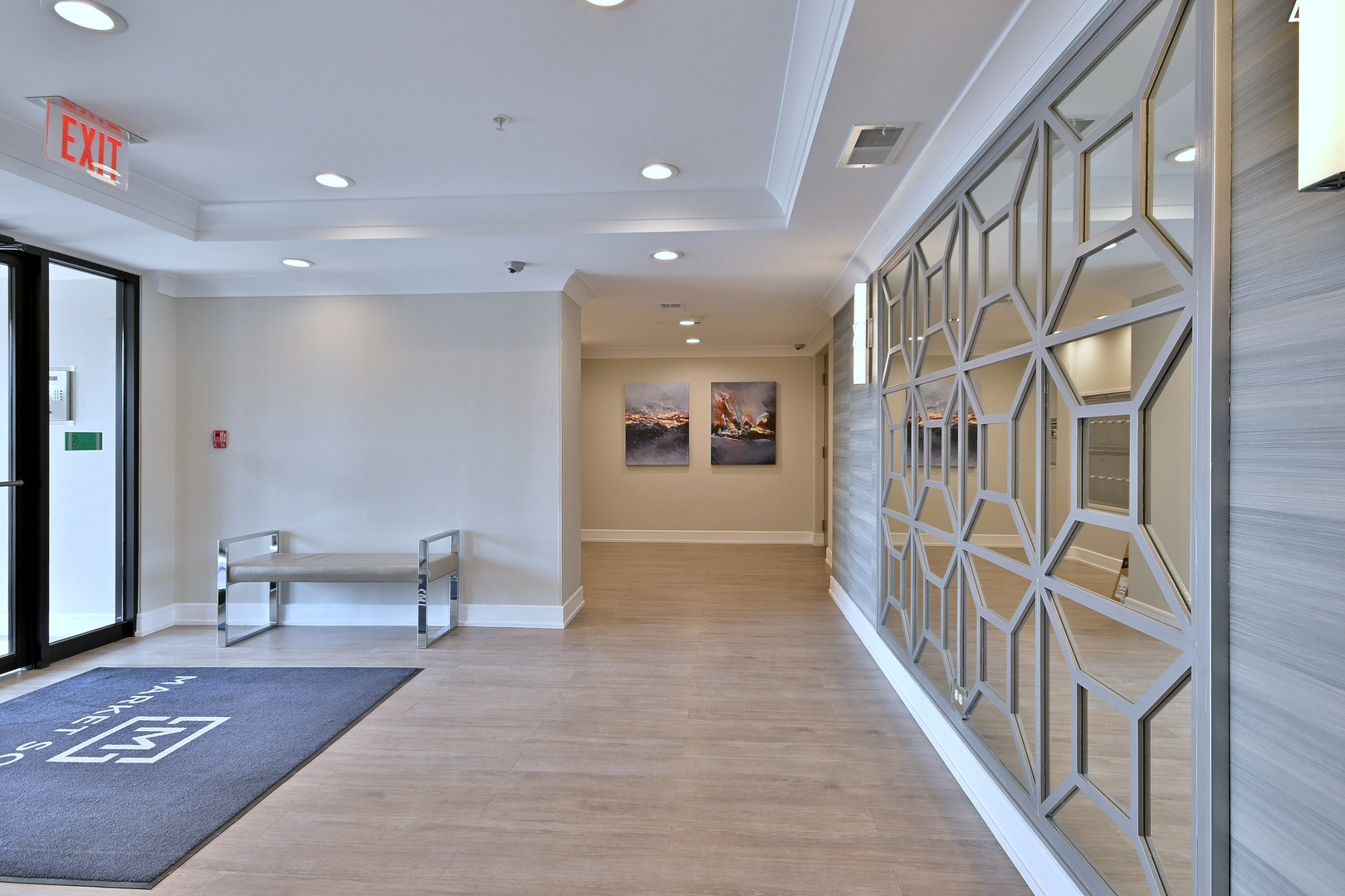 210 N Addison Avenue #301, Elmhurst, IL 60126