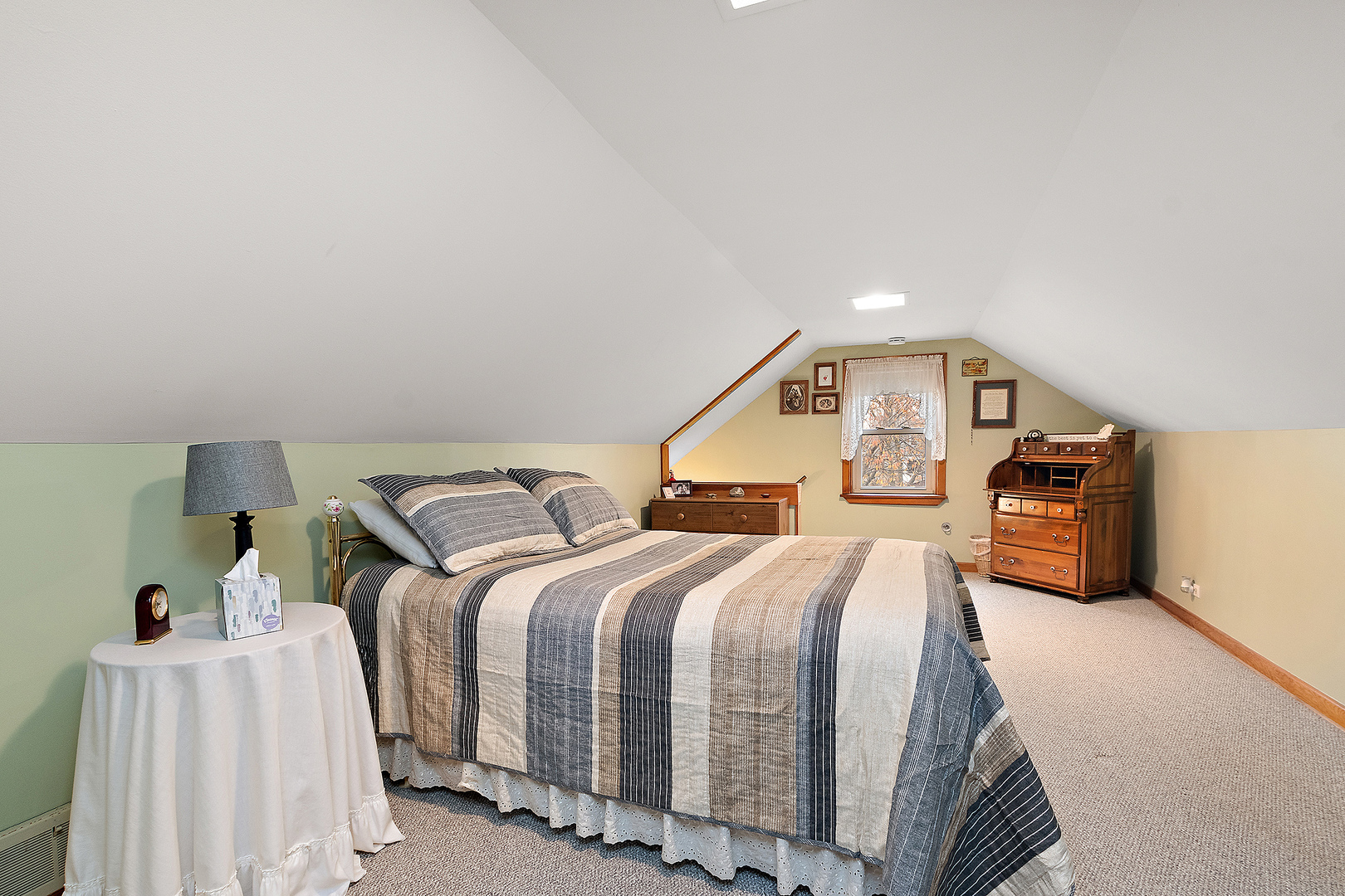 2253 S 15th Avenue, North Riverside, IL 60546