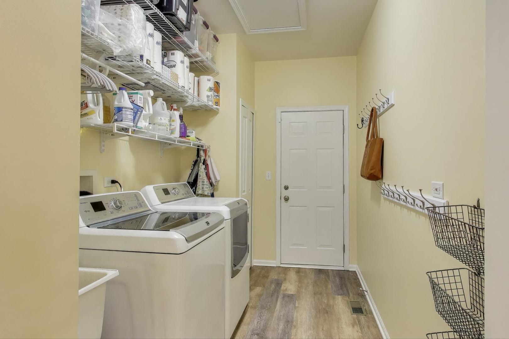 4540 W Westchester Lane, Libertyville, IL 60048