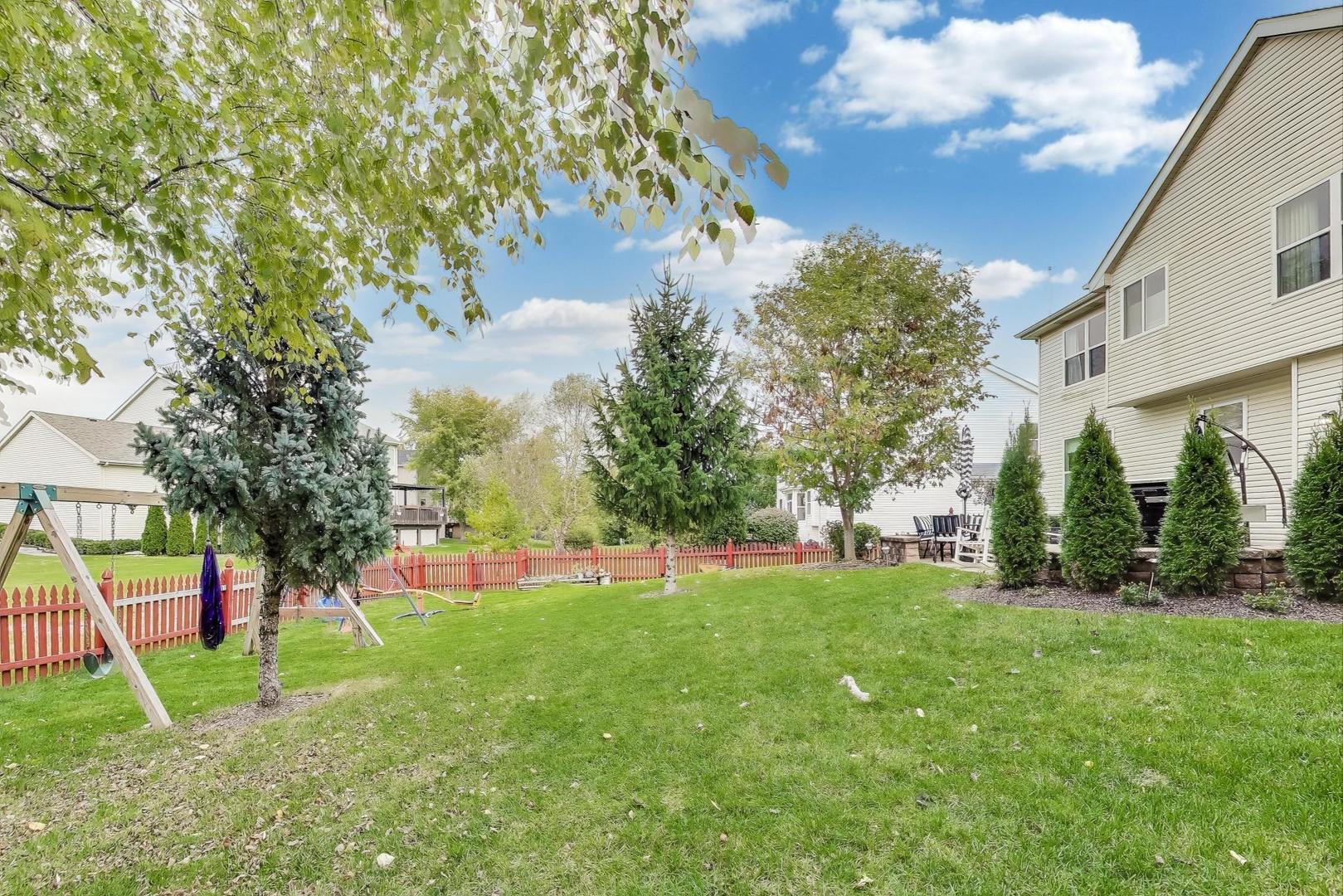 4540 W Westchester Lane, Libertyville, IL 60048