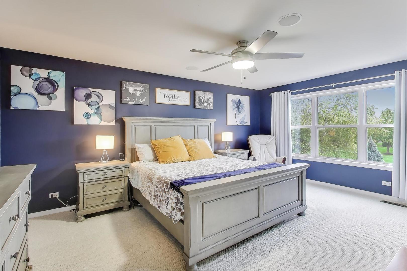 4540 W Westchester Lane, Libertyville, IL 60048