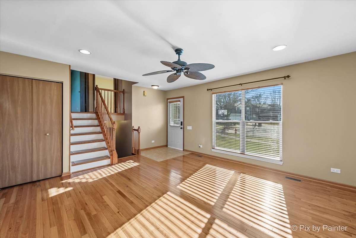 1502 Sawgrass Court, Elgin, IL 60123