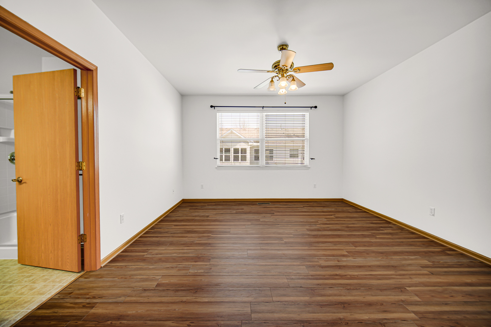 690 S Wellston Lane, Romeoville, IL 60446