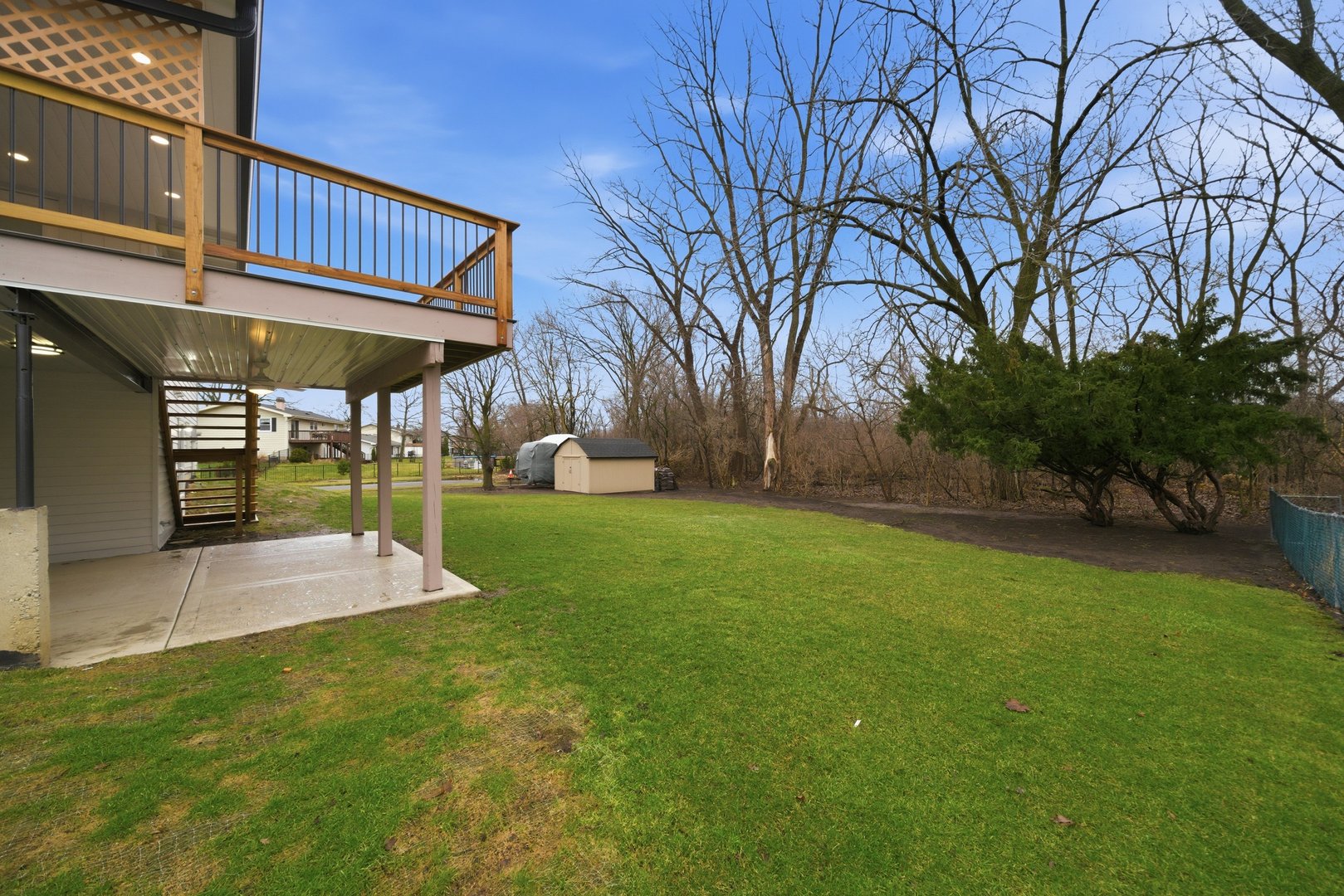 2S245 Mayfield Lane, Glen Ellyn, IL 60137