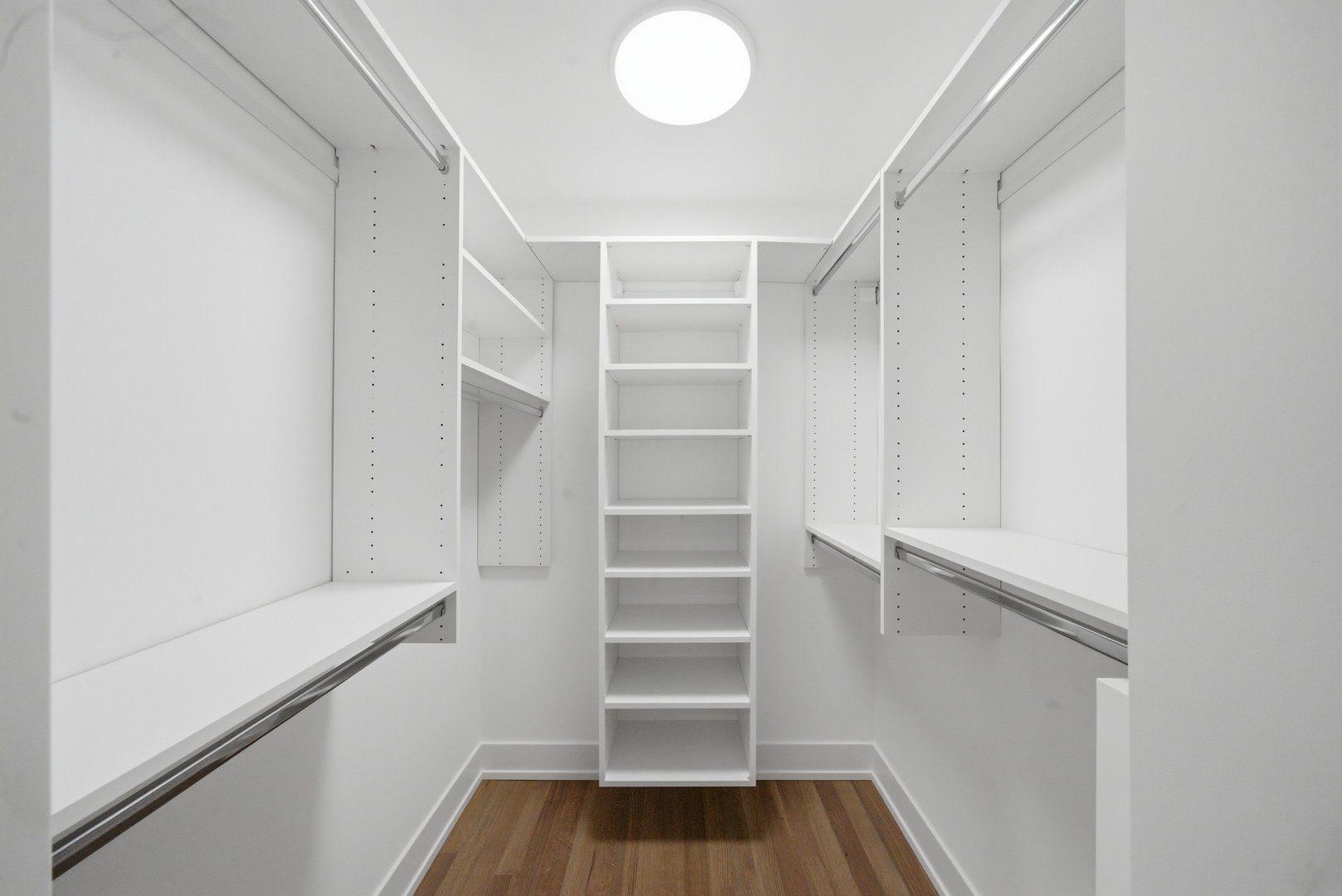 2S245 Mayfield Lane, Glen Ellyn, IL 60137