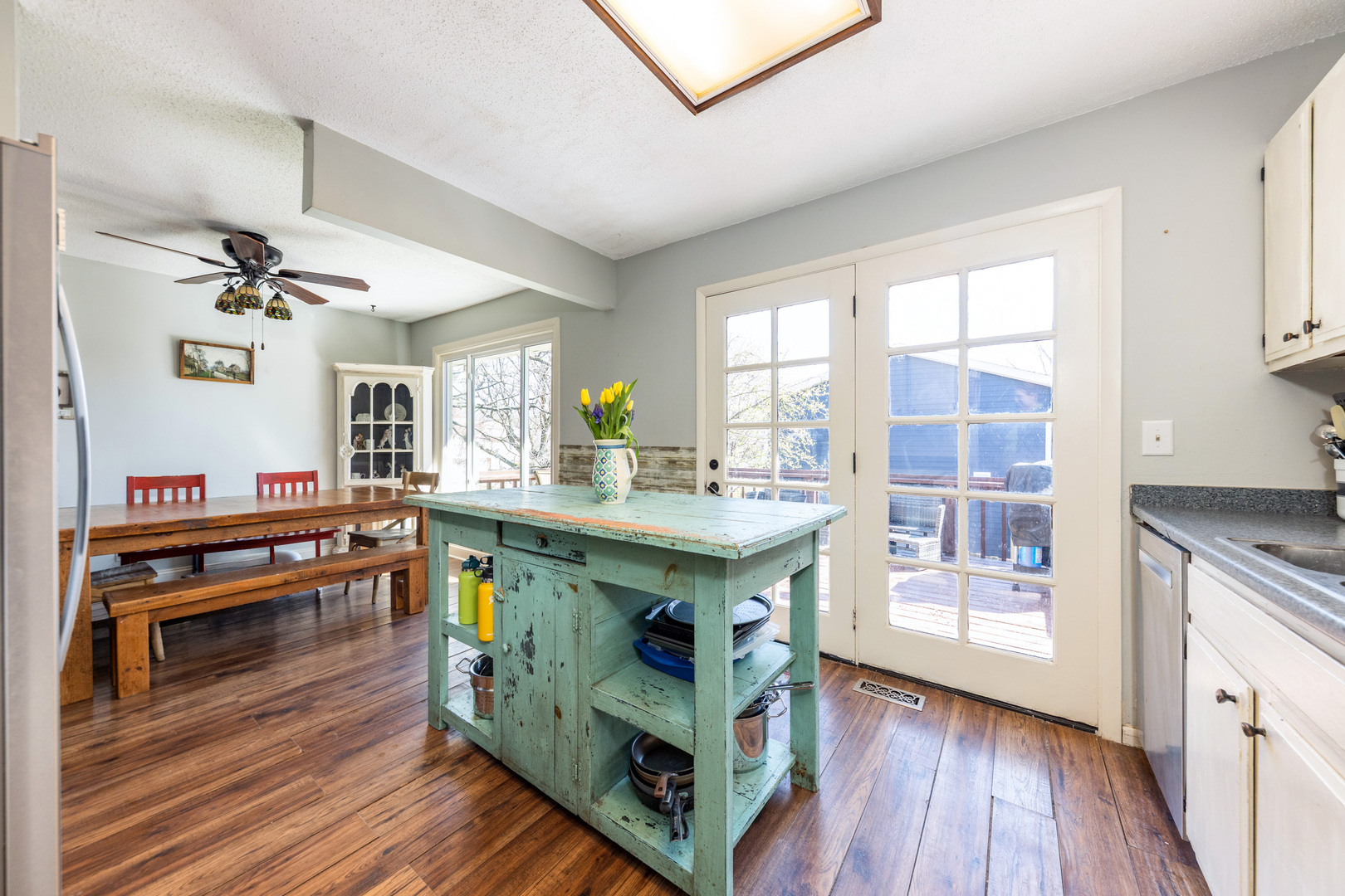 128 S BIRCHWOOD Drive, Naperville, IL 60540