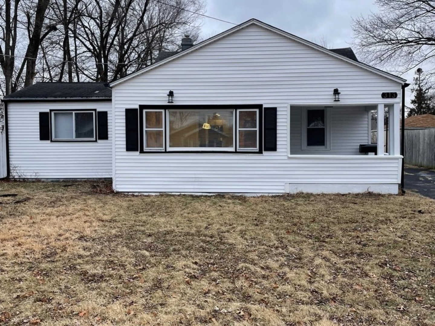 313 Grand Boulevard, Loves Park, IL 61111