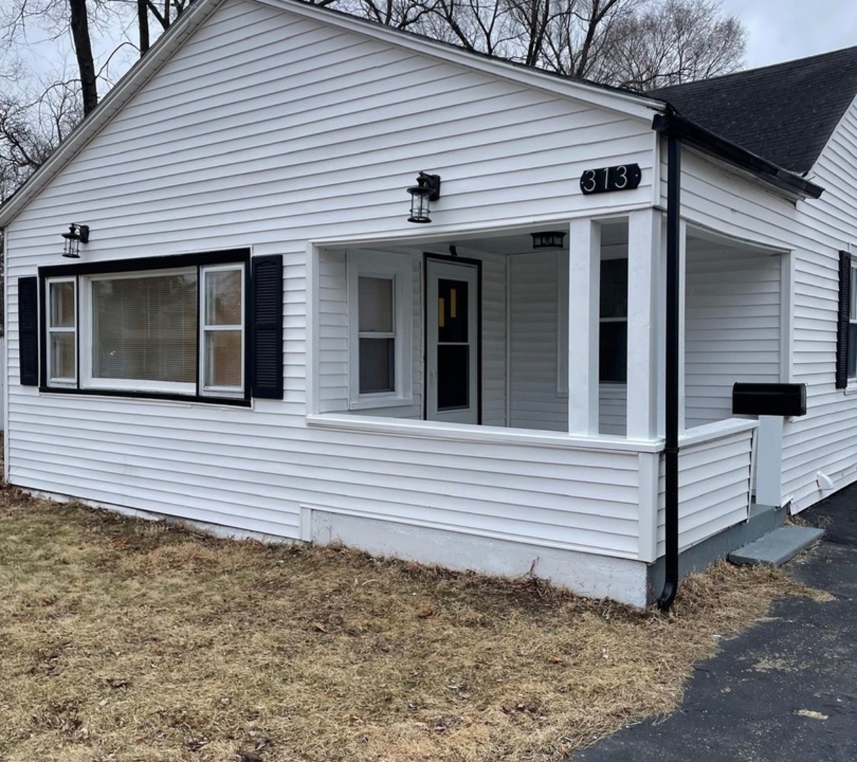 313 Grand Boulevard, Loves Park, IL 61111