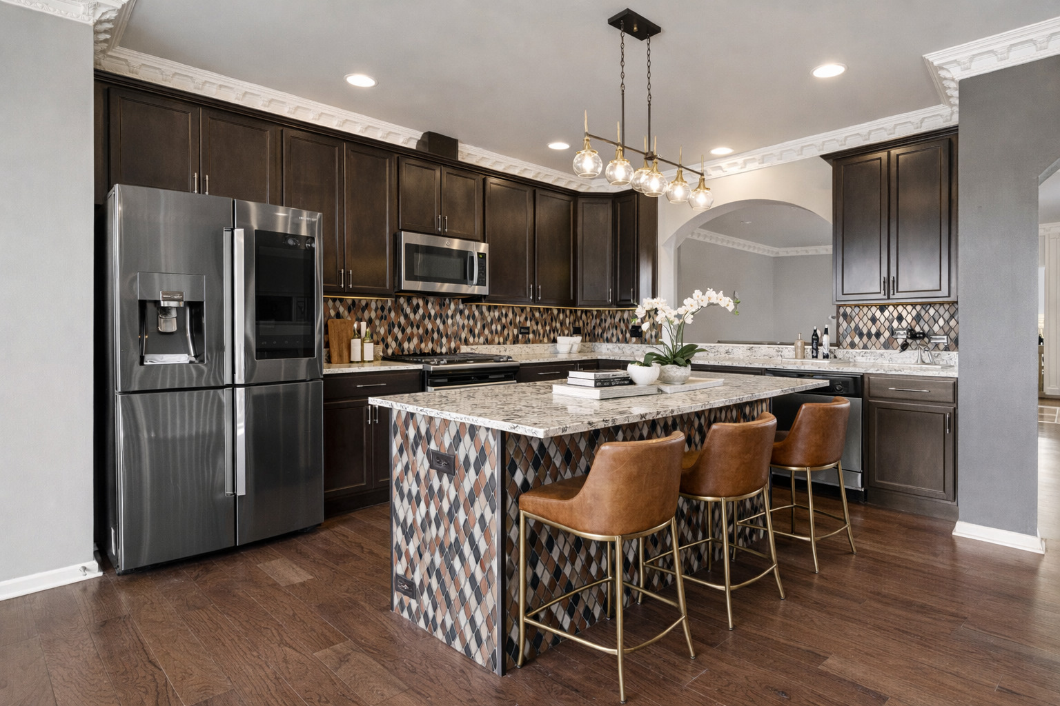 1198 Evergreen Avenue, Des Plaines, IL 60016