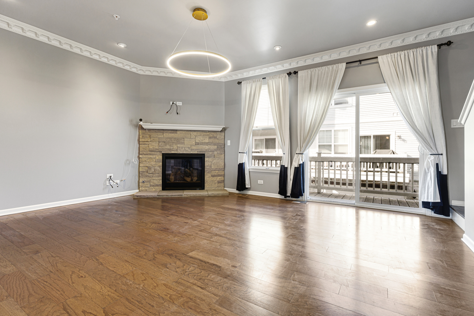 1198 Evergreen Avenue, Des Plaines, IL 60016