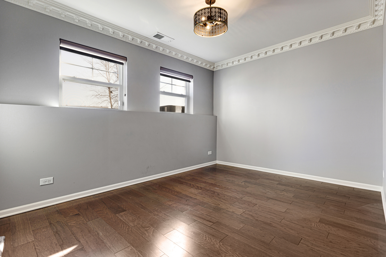 1198 Evergreen Avenue, Des Plaines, IL 60016