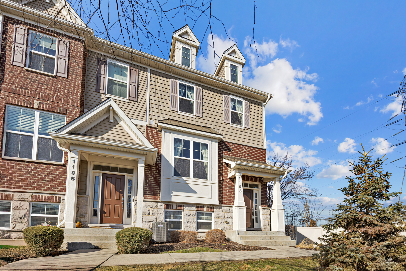 1198 Evergreen Avenue, Des Plaines, IL 60016