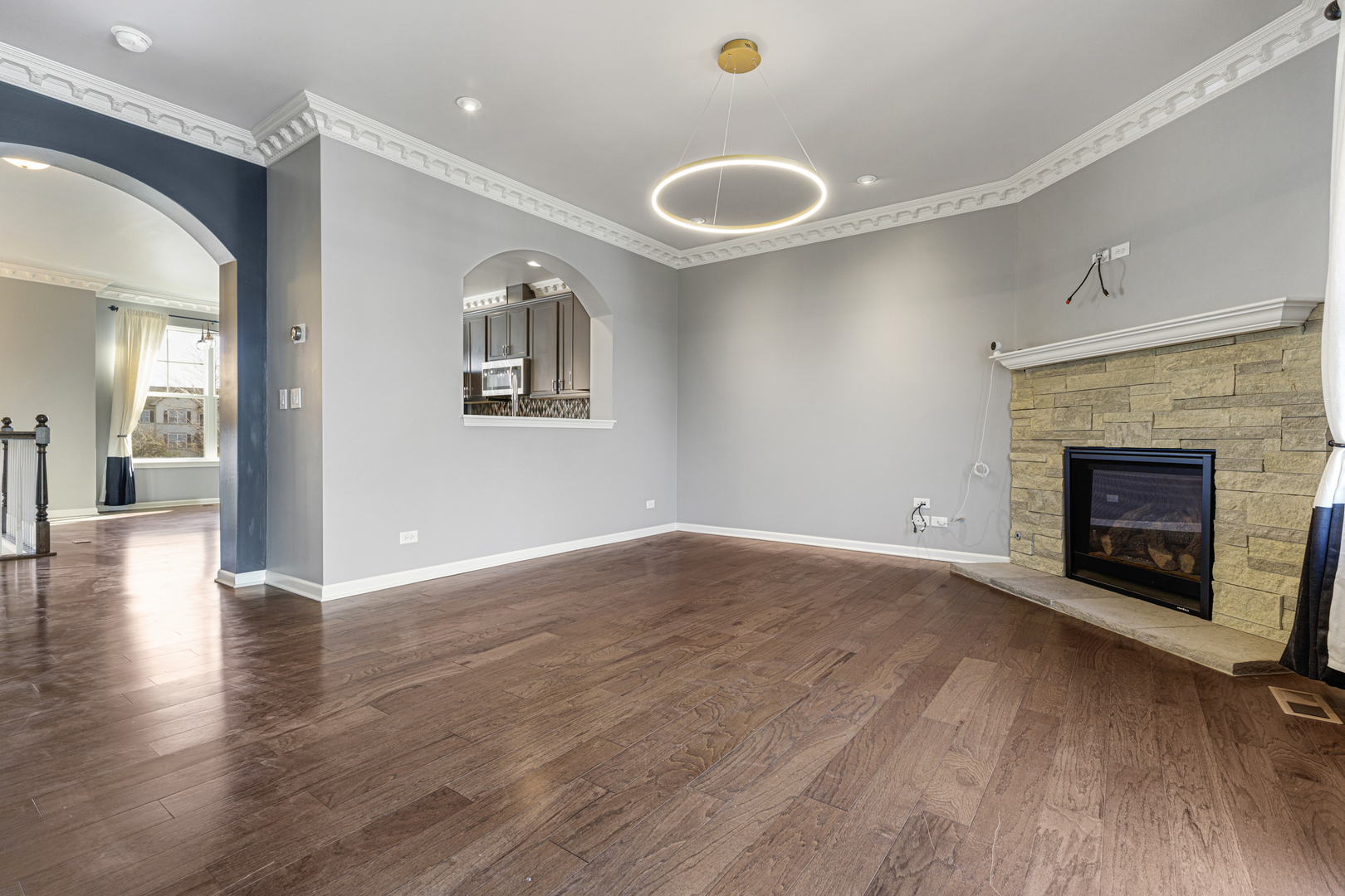 1198 Evergreen Avenue, Des Plaines, IL 60016