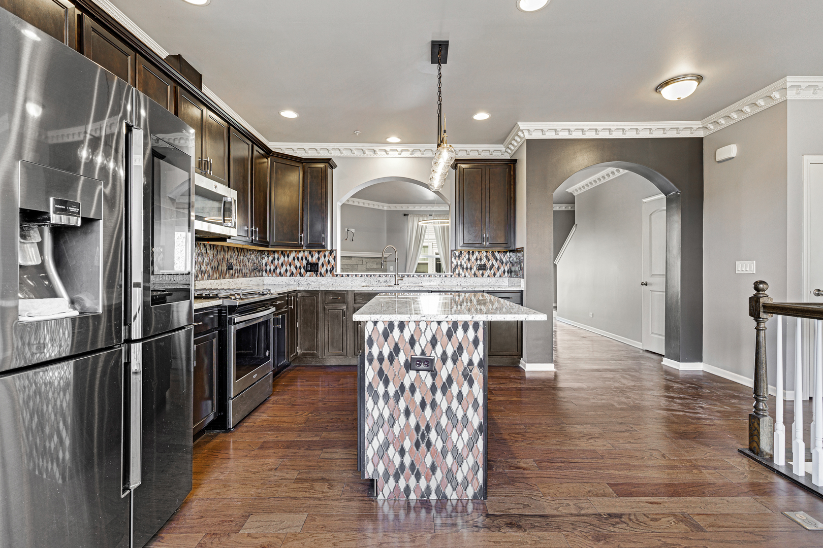 1198 Evergreen Avenue, Des Plaines, IL 60016