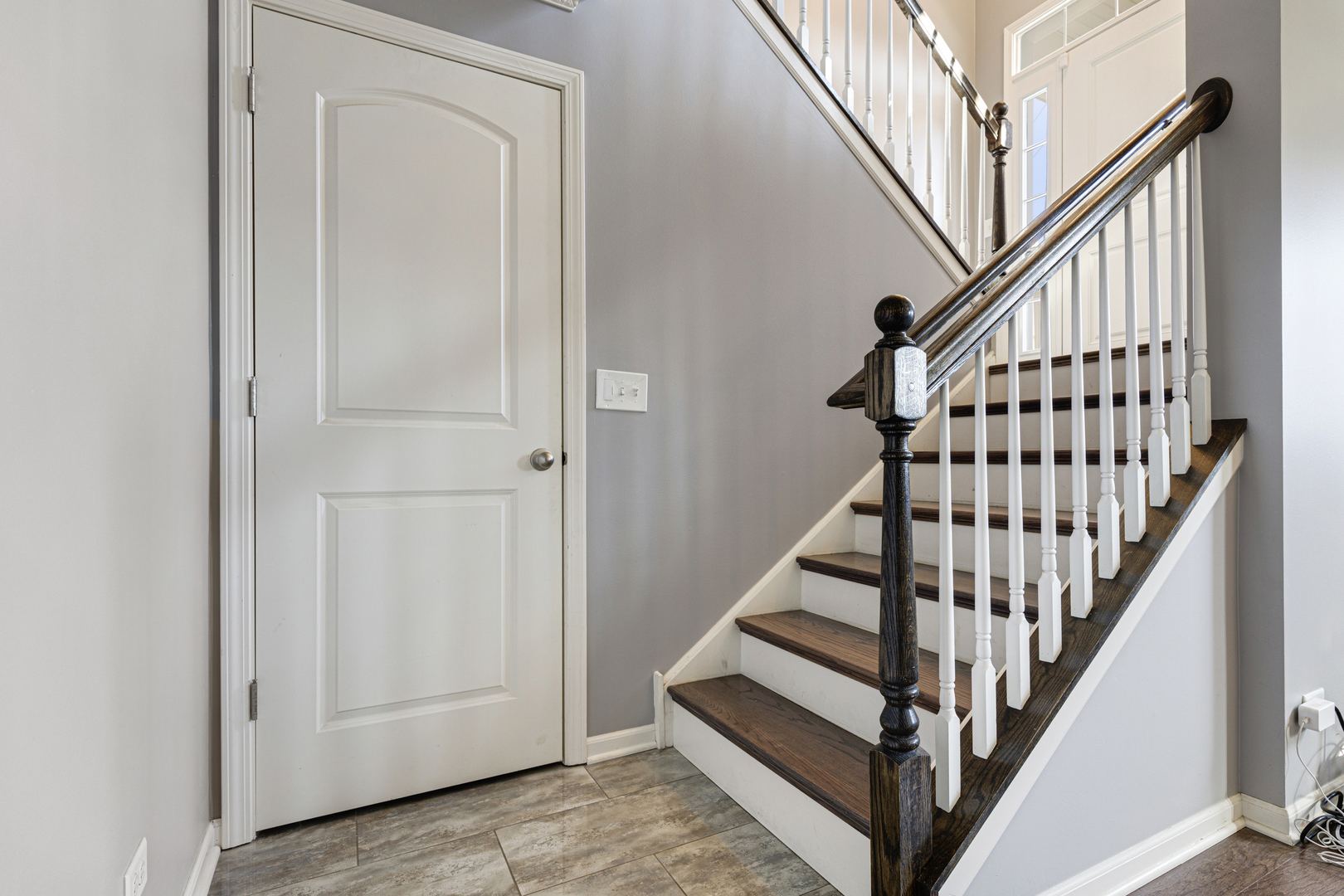 1198 Evergreen Avenue, Des Plaines, IL 60016