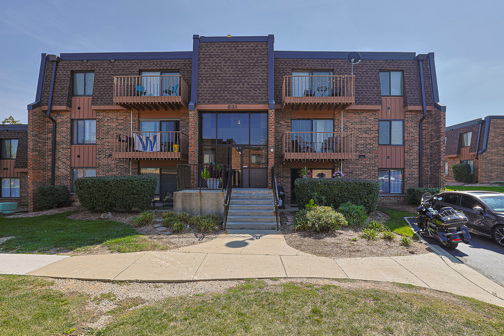 631 Derry Court #3C, Schaumburg, IL 60193